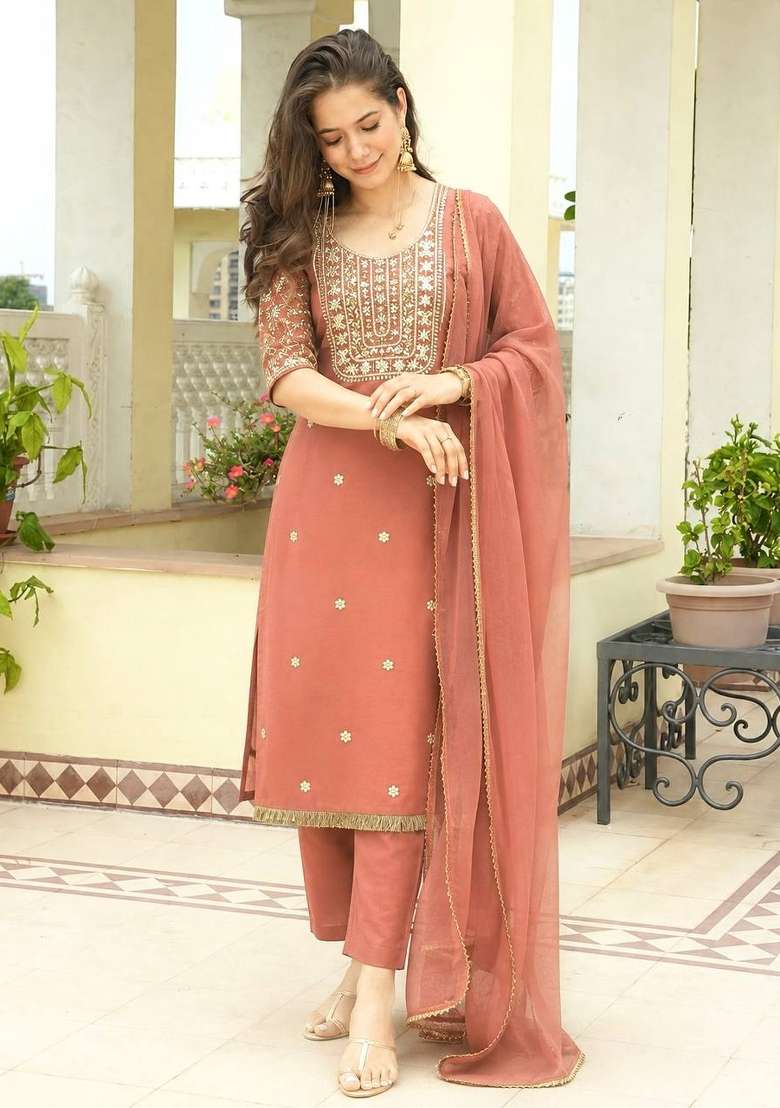 Peach Embroidery Roman Kurta Set - Indya