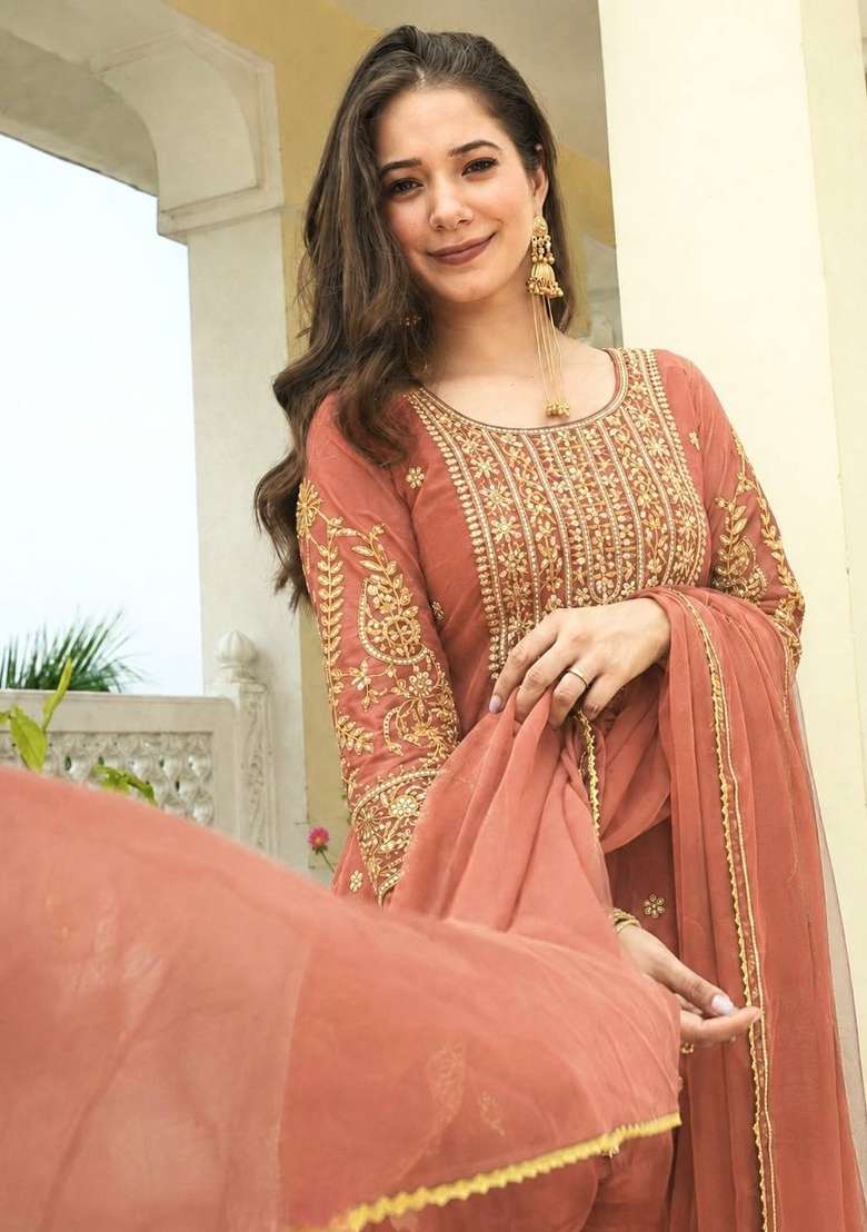 Peach Embroidery Roman Kurta Set - Indya