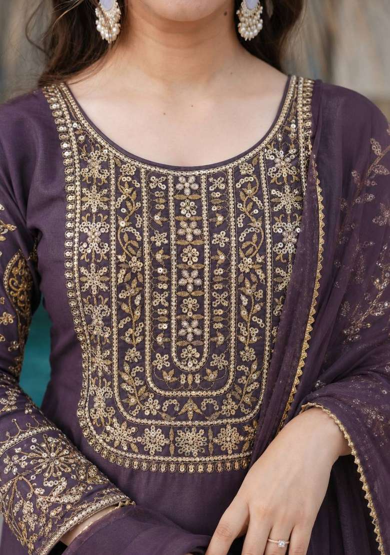 Purple Embroidery Roman Kurta Set - Indya