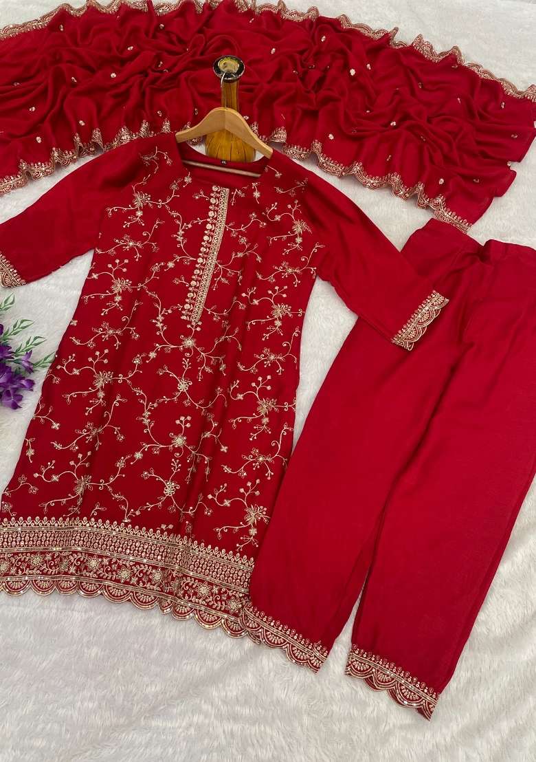 Red Embroidered Silk Blend Kurta Set - Indya