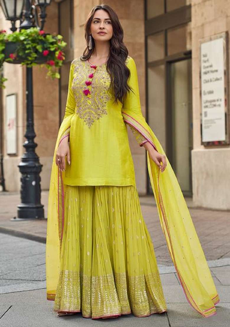 Parrot Green Embroidered Silk Blend Kurta Set - Indya