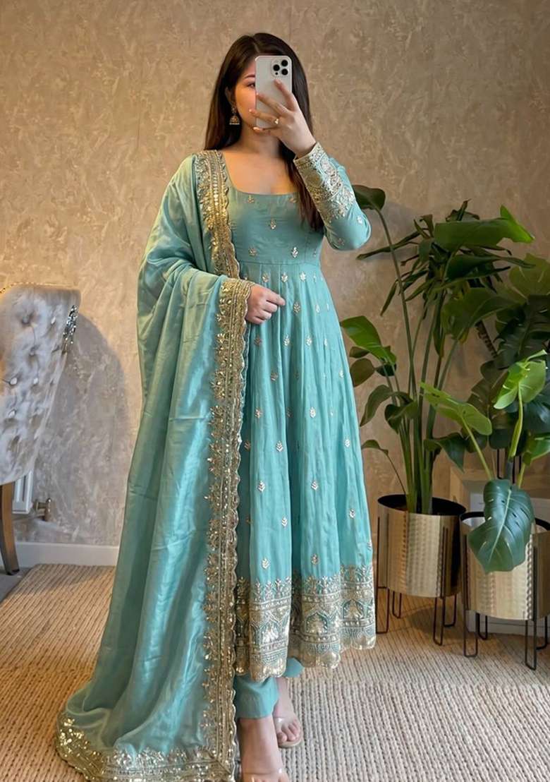 Sea Green Embroidered Silk Blend Kurta Set - Indya
