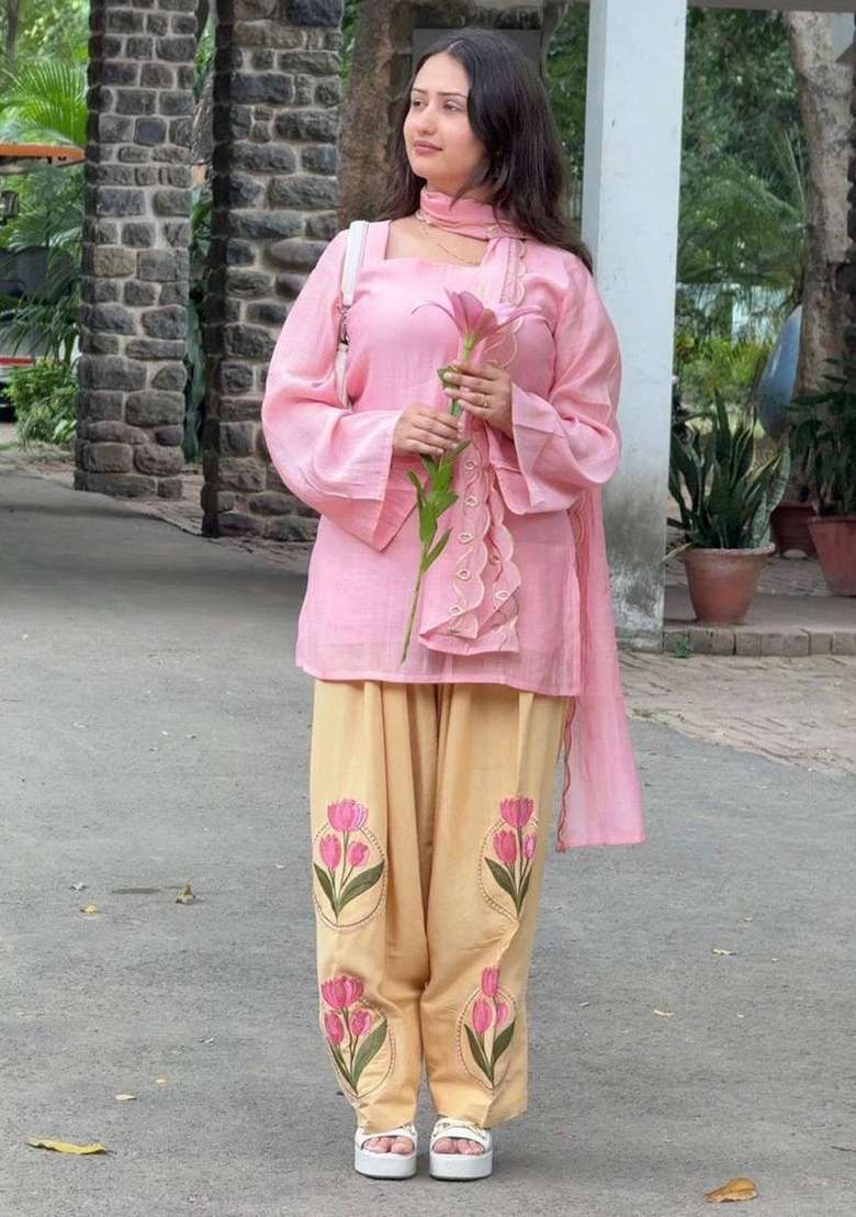 Pink Embroidered Cotton Kurta Set - Indya