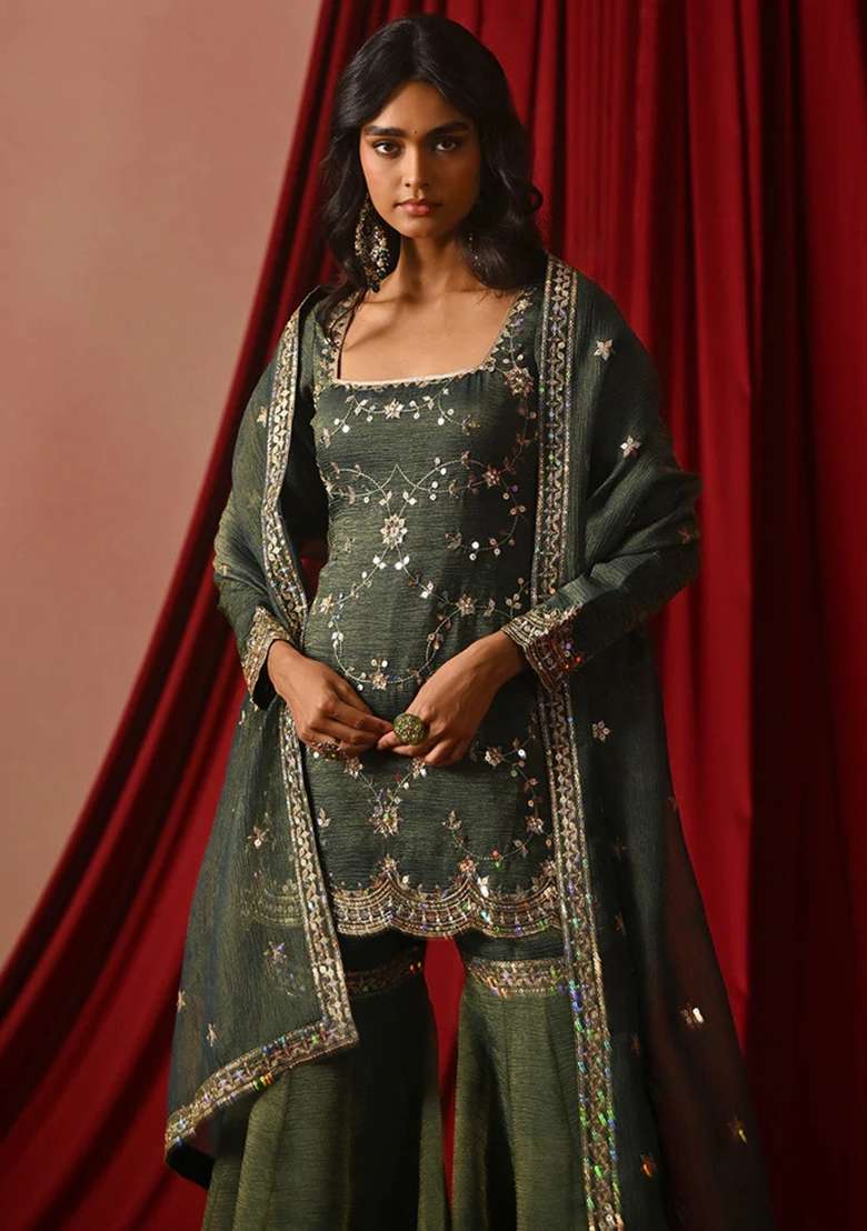 Sea Green Embroidered Silk Blend Kurta Set - Indya