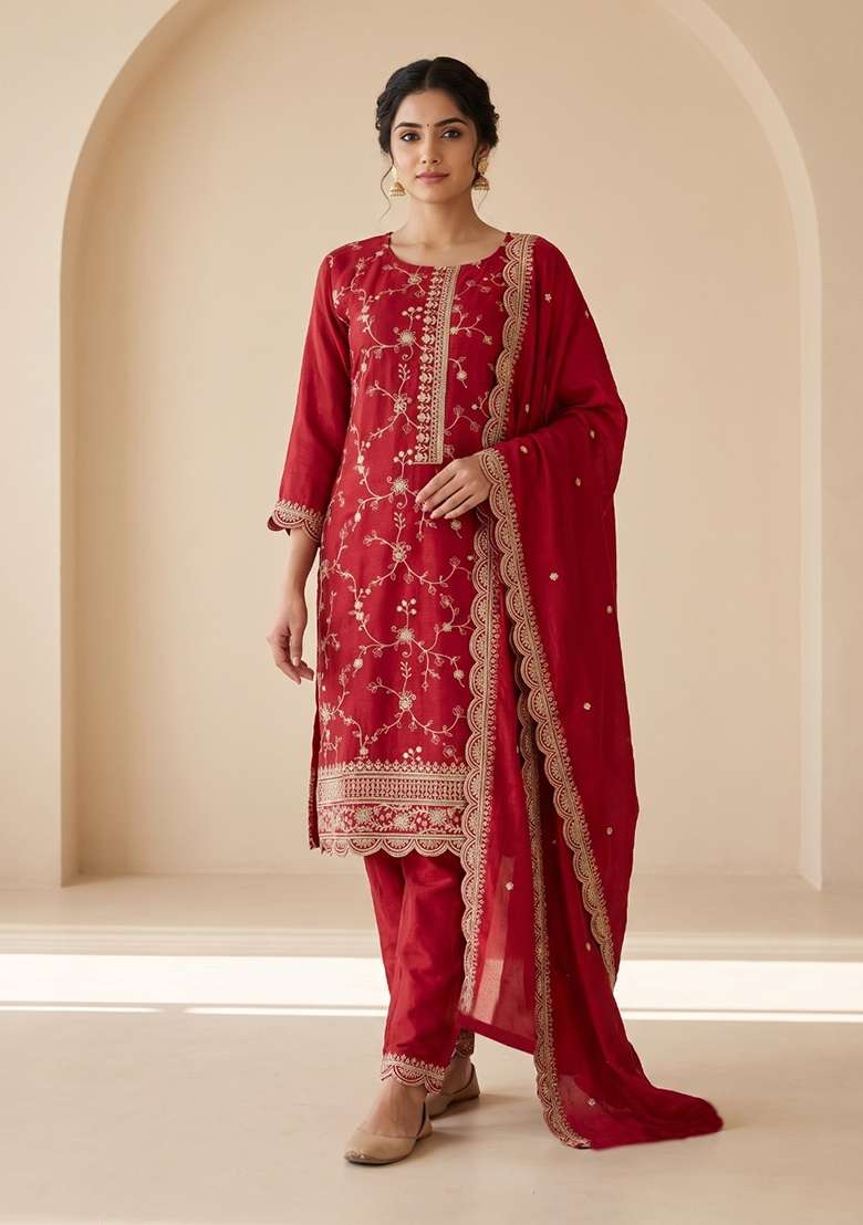 Red Embroidered Silk Blend Kurta Set - Indya