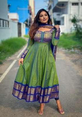 Green Embroidered Silk Blend Kurta Set