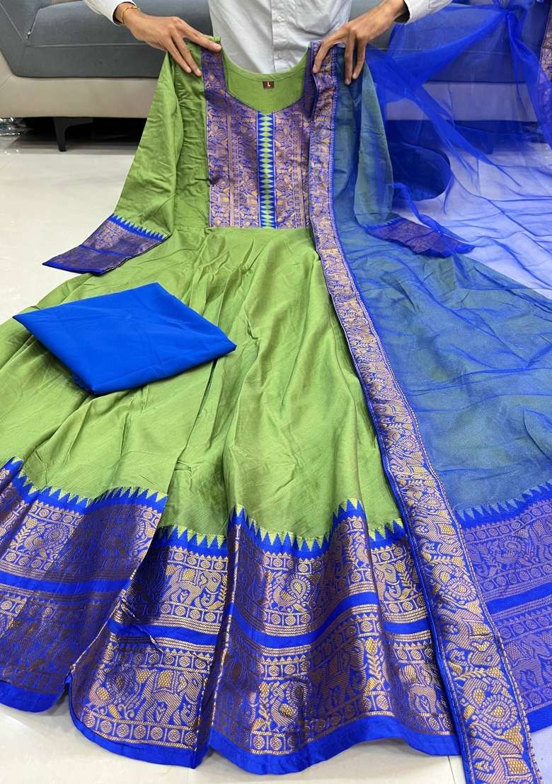 Green Embroidered Silk Blend Kurta Set - Indya