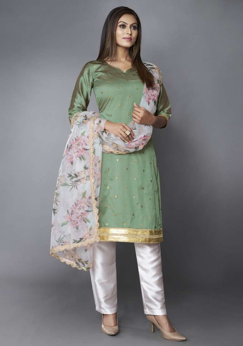 Green Embroidered Silk Blend Kurta Set - Indya