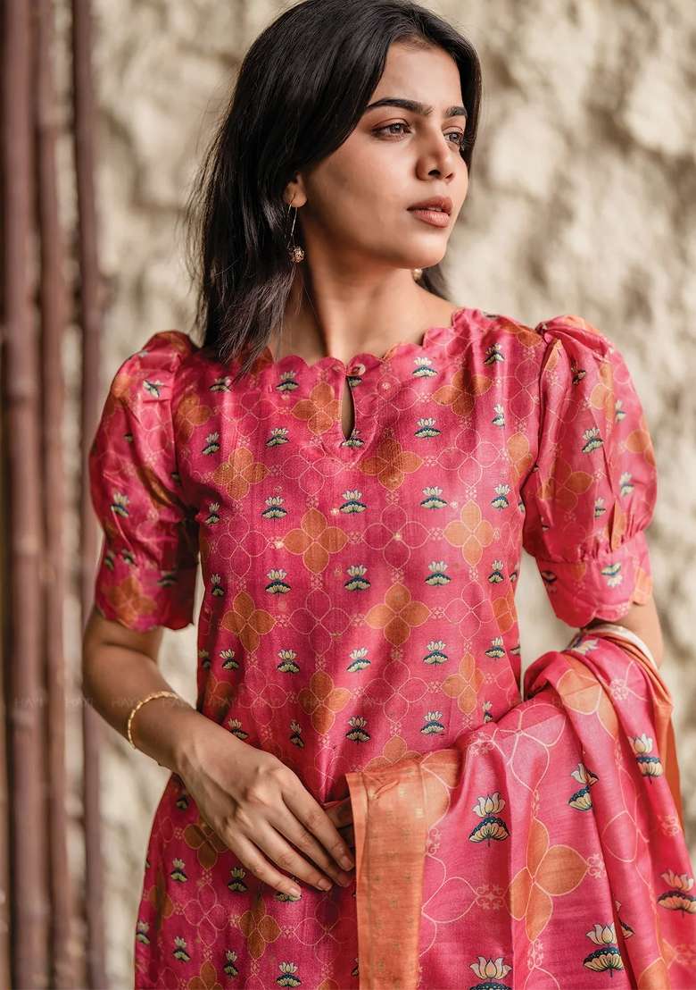 Rani Pink Floral Print Crepe Kurta Set - Indya