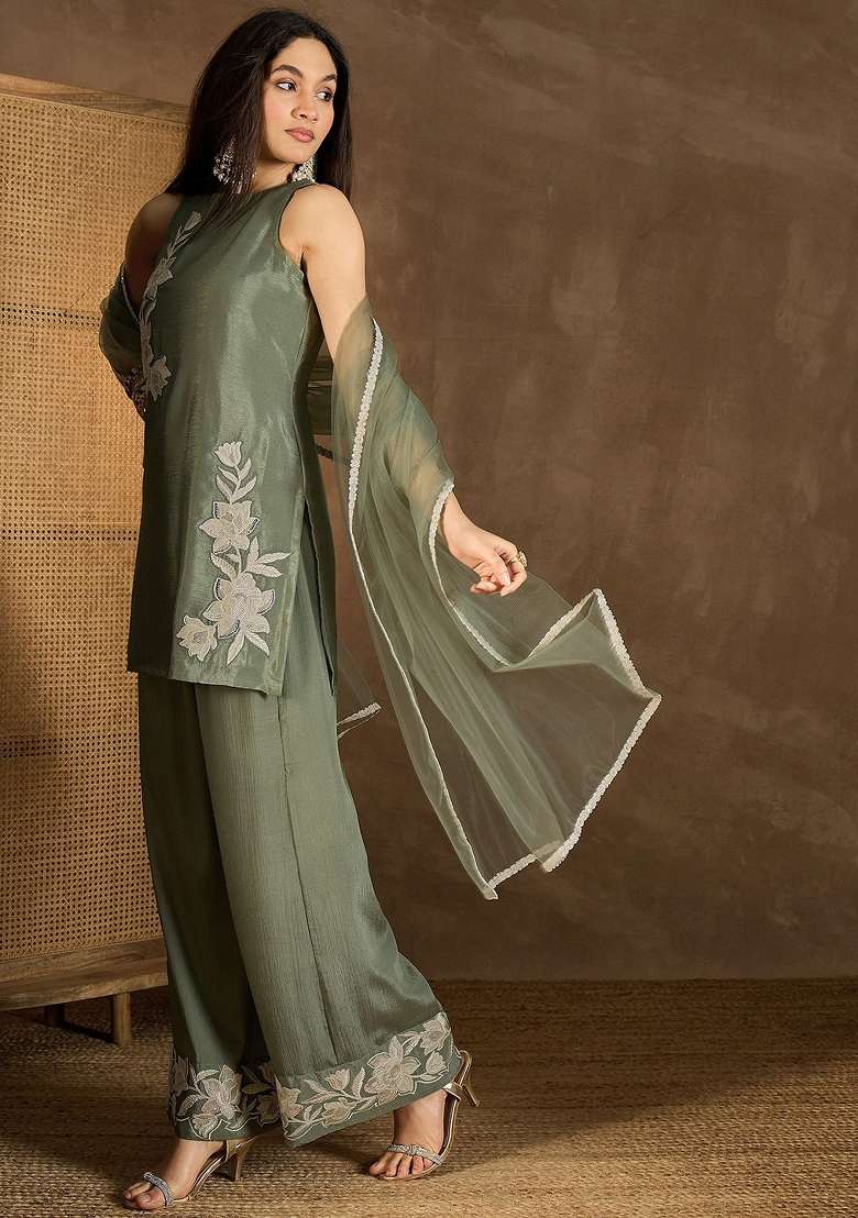 Mehendi Thread Work Chinon Kurta Set - Indya