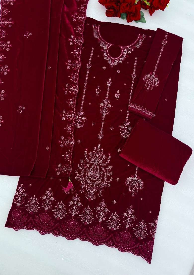 Red Embroidery Velvet Kurta Set - Indya