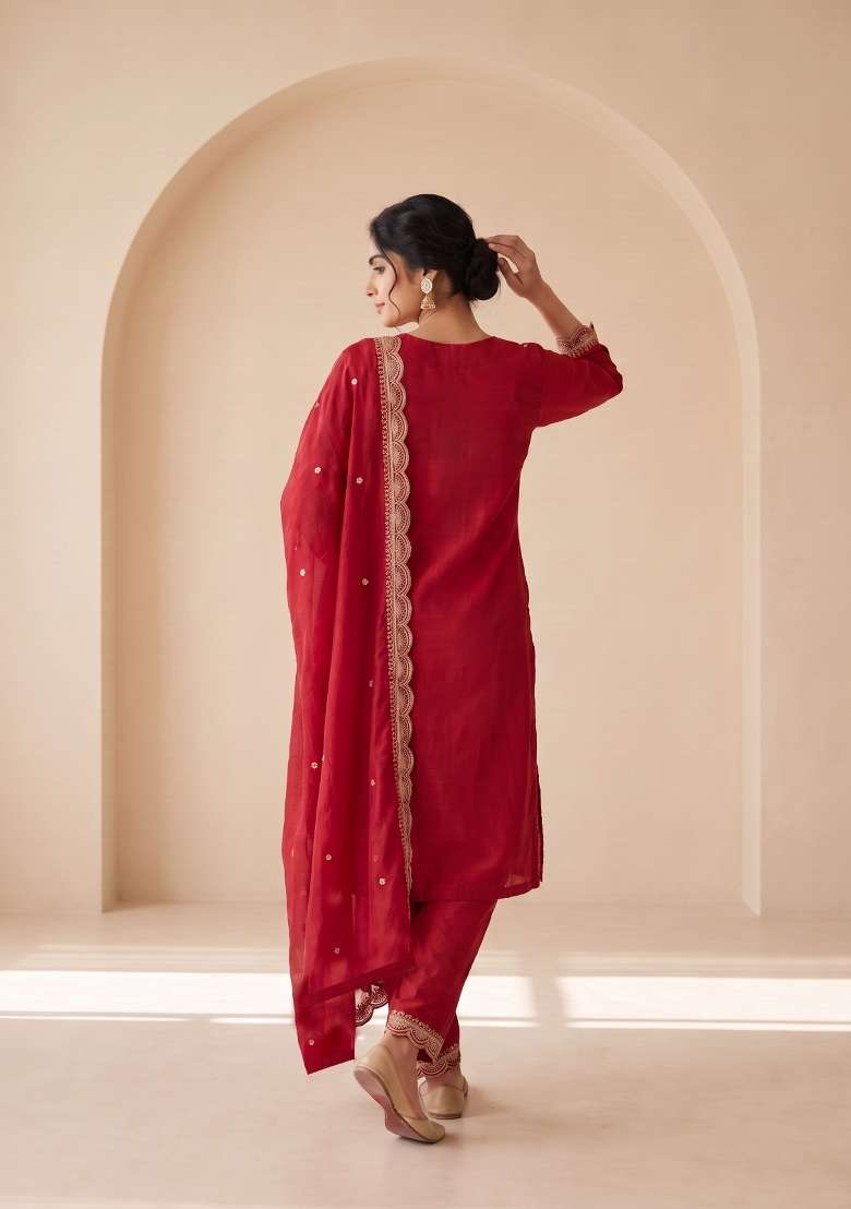 Red Embroidery Chinon Kurta Set - Indya