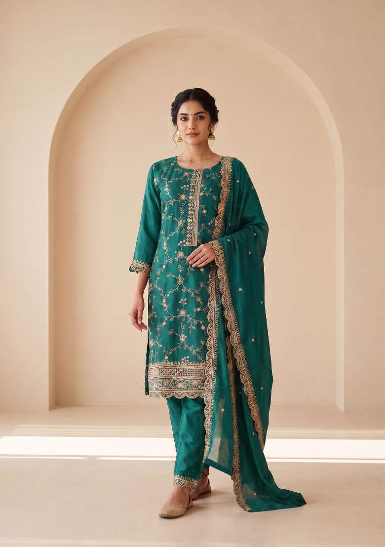 Teal Green Embroidery Chinon Kurta Set - Indya