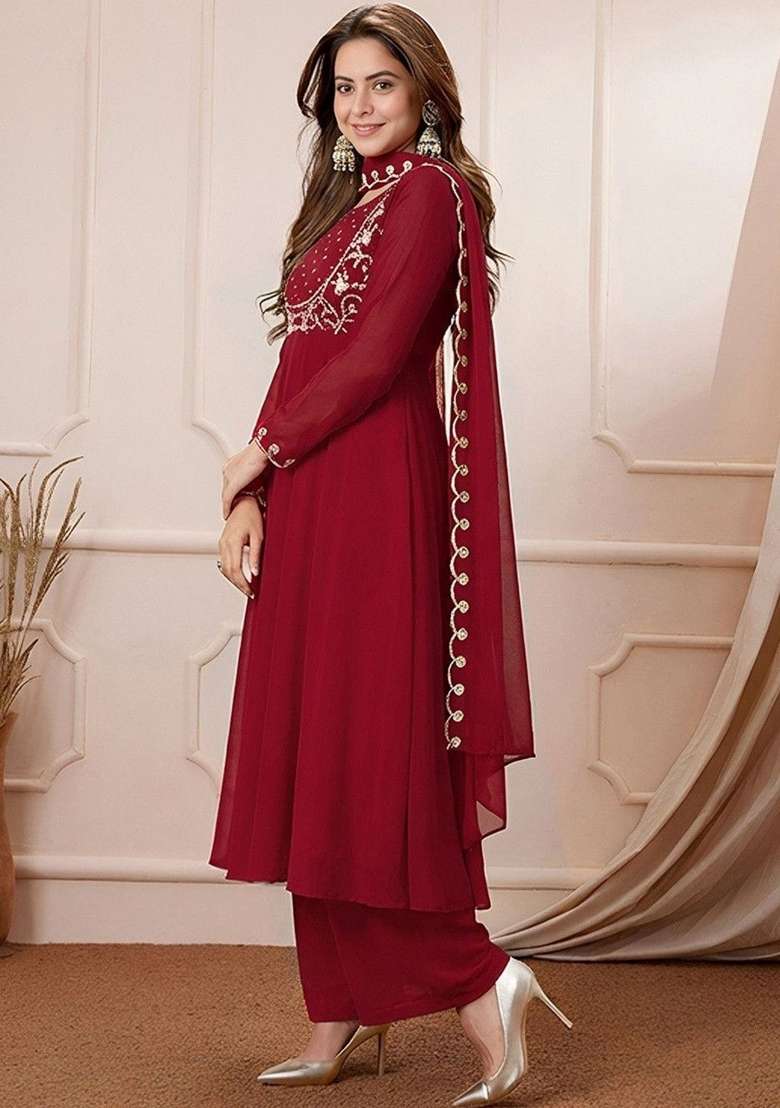 Red Embroidery Georgette Kurta Set - Indya