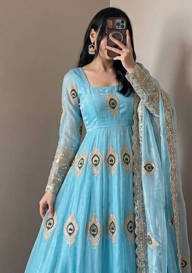 Sky Blue Embroidery Silk Kurta Set - Indya
