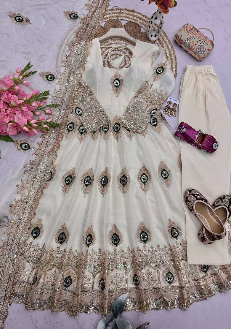 White Embroidery Silk Kurta Set - Indya