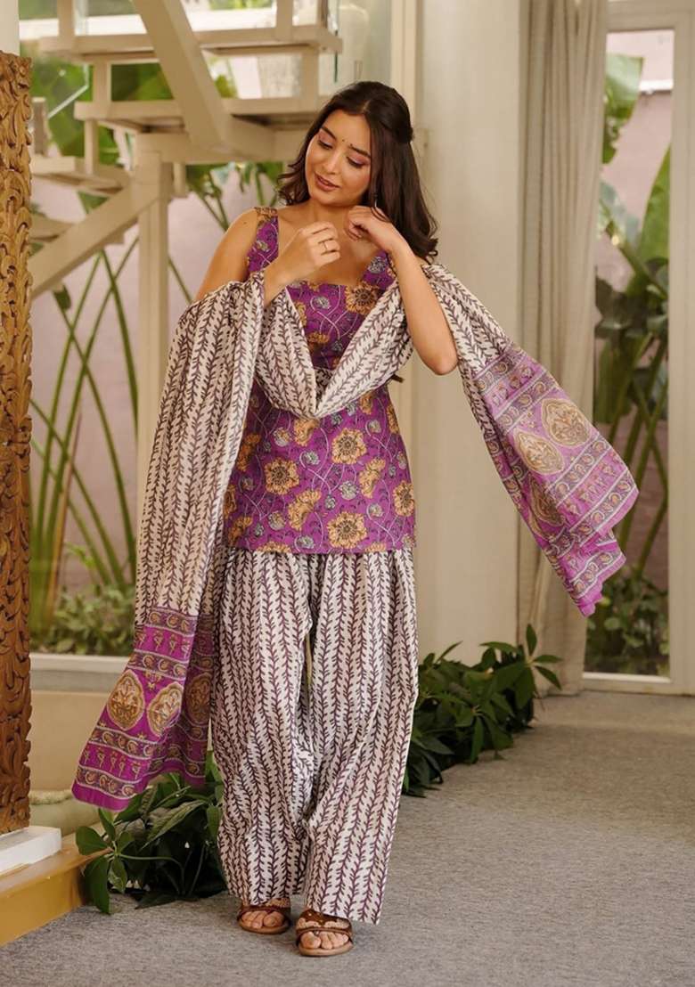 Wine Printed Cotton Kurta Set - Indya