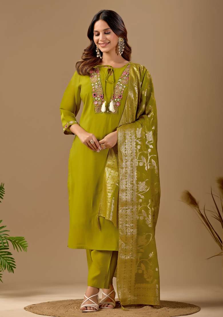 Green Embroidery Cotton Kurta Set - Indya