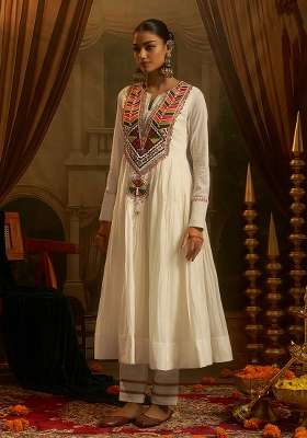 Off White Embroidery Cotton Kurta Set