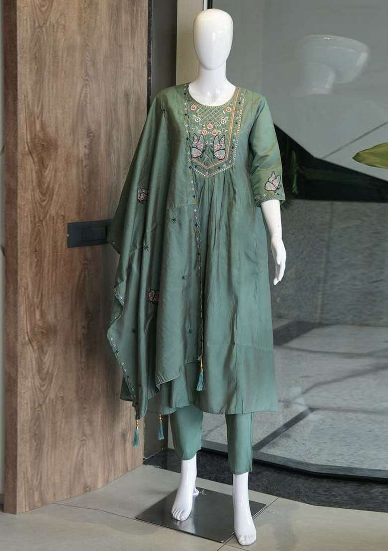 Green Embroidery Silk Kurta Set - Indya