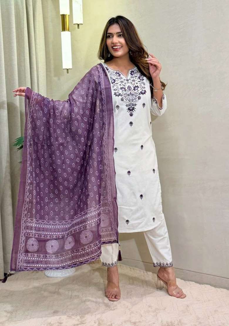 Purple Embroidery Cotton Kurta Set - Indya