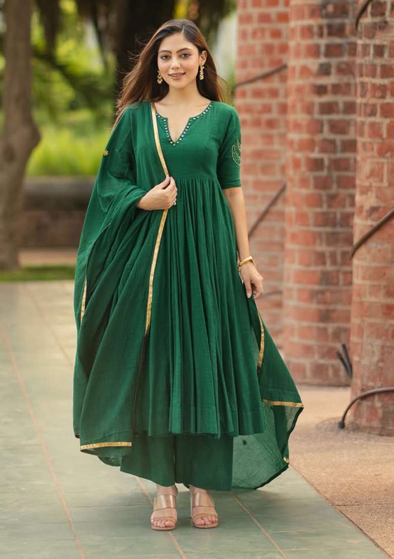Green Embroidery Cotton Kurta Set - Indya