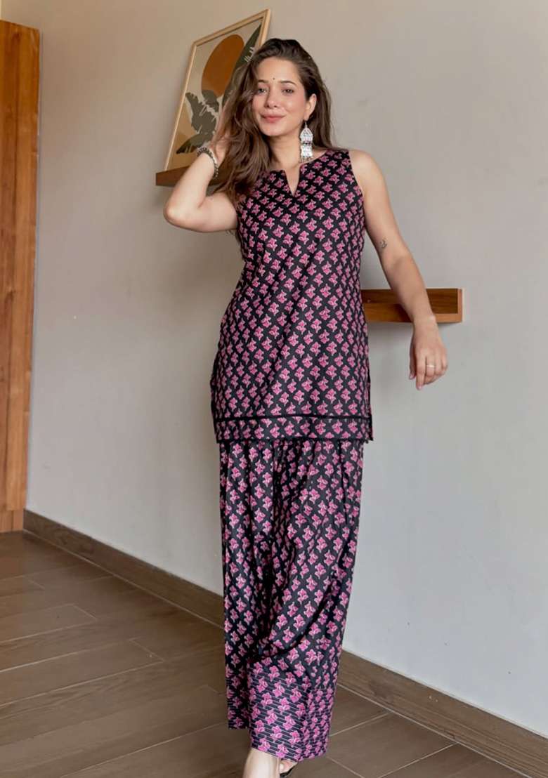 Wine Printed Cotton Kurta Set - Indya