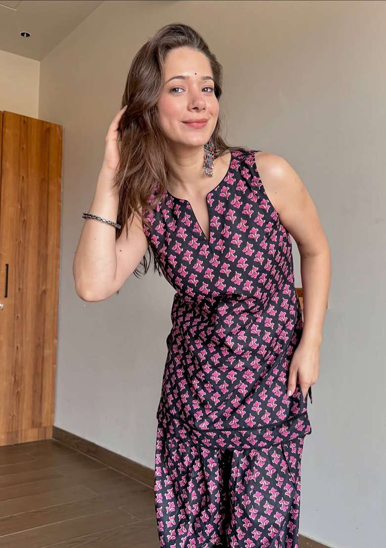 Wine Printed Cotton Kurta Set - Indya