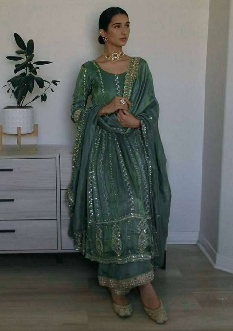 Green Embroidery Silk Kurta Set - Indya