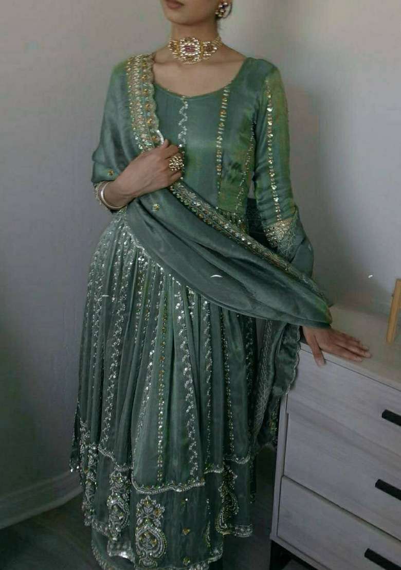 Green Embroidery Silk Kurta Set - Indya
