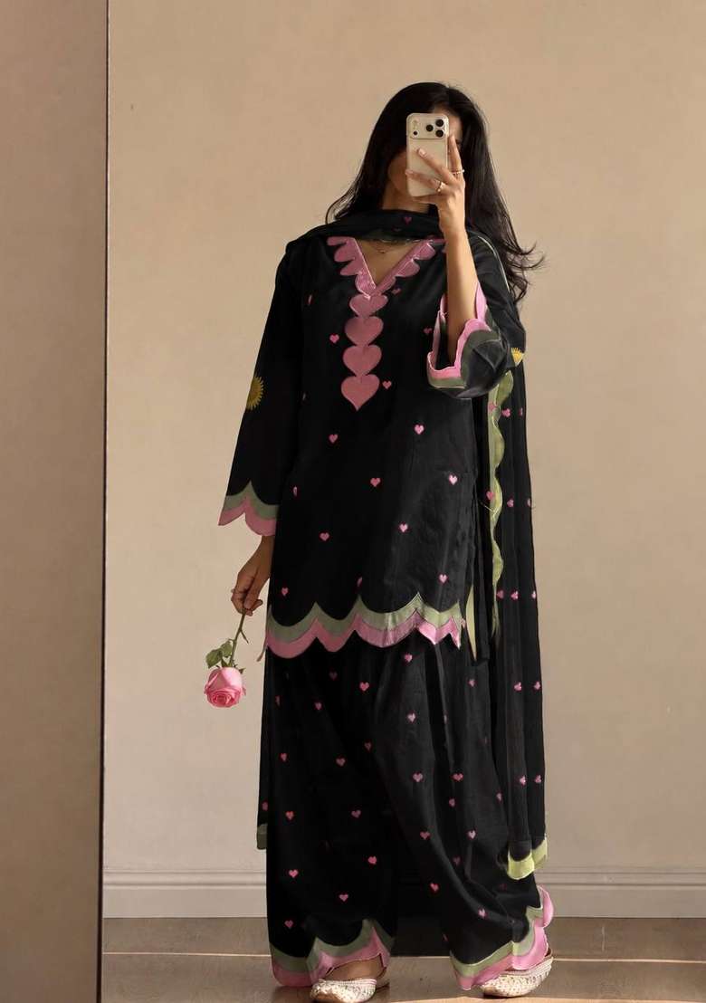 Black Embroidery Chanderi Kurta Set - Indya