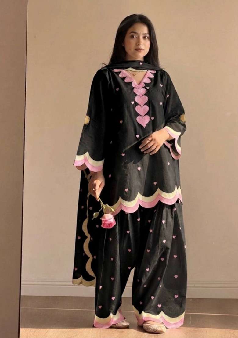 Black Embroidery Chanderi Kurta Set - Indya