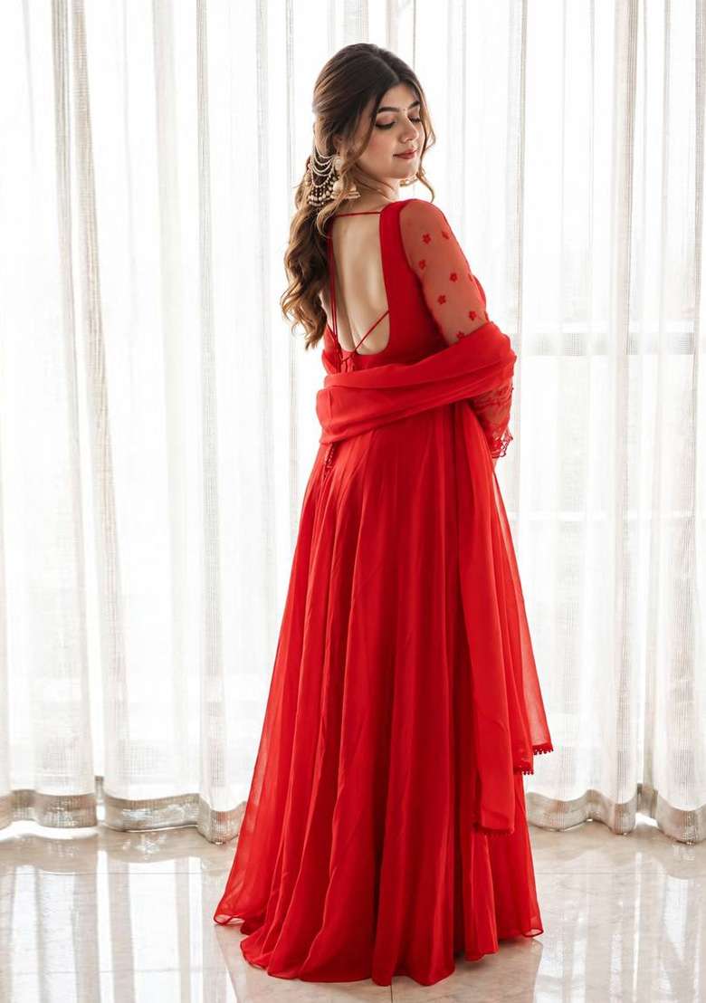 Red Embroidery Georgette Kurta Set - Indya