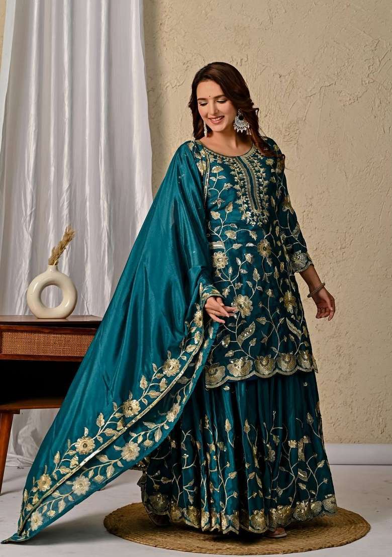 Peacock Teal Green Embroidery Silk Kurta Set - Indya
