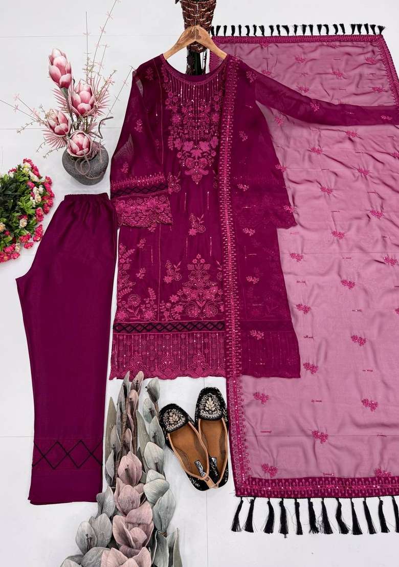 Pink Embroidery Organza Kurta Set - Indya