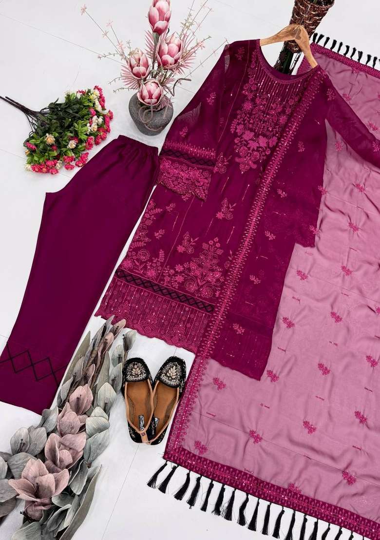 Pink Embroidery Organza Kurta Set - Indya