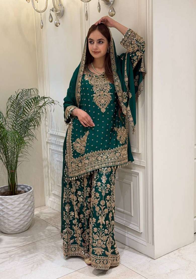 Green Embroidery Georgette Kurta Set - Indya