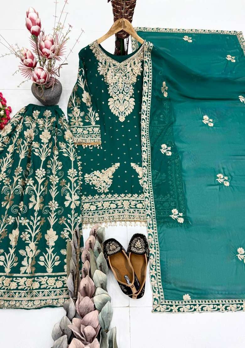 Green Embroidery Georgette Kurta Set - Indya
