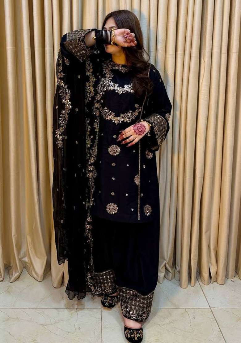 Black Embroidery Georgette Kurta Set - Indya