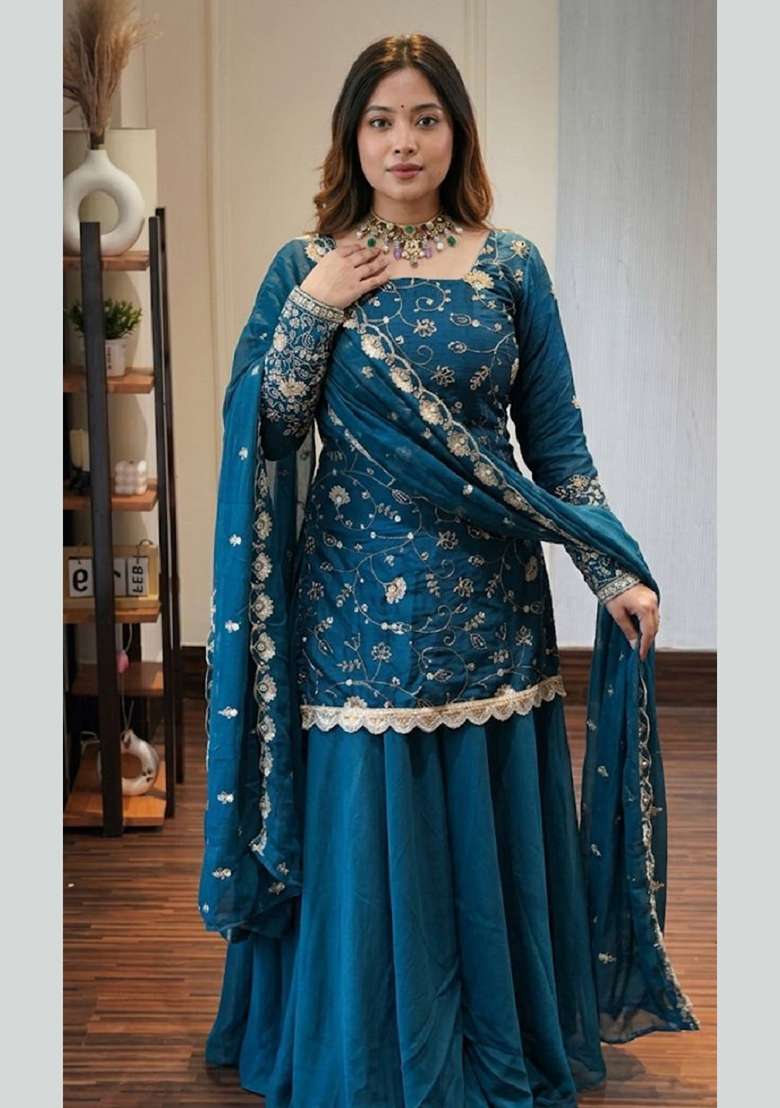 Blue Embroidery Silk Kurta Set - Indya