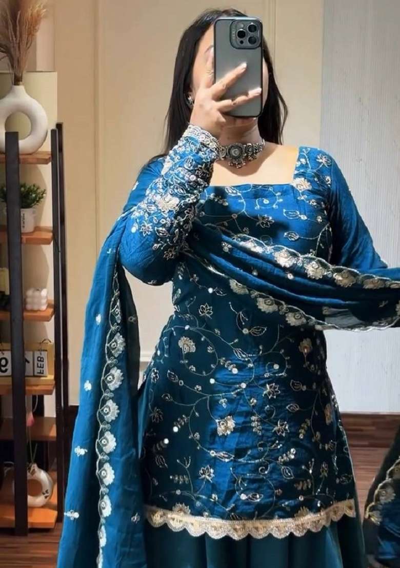 Blue Embroidery Silk Kurta Set - Indya