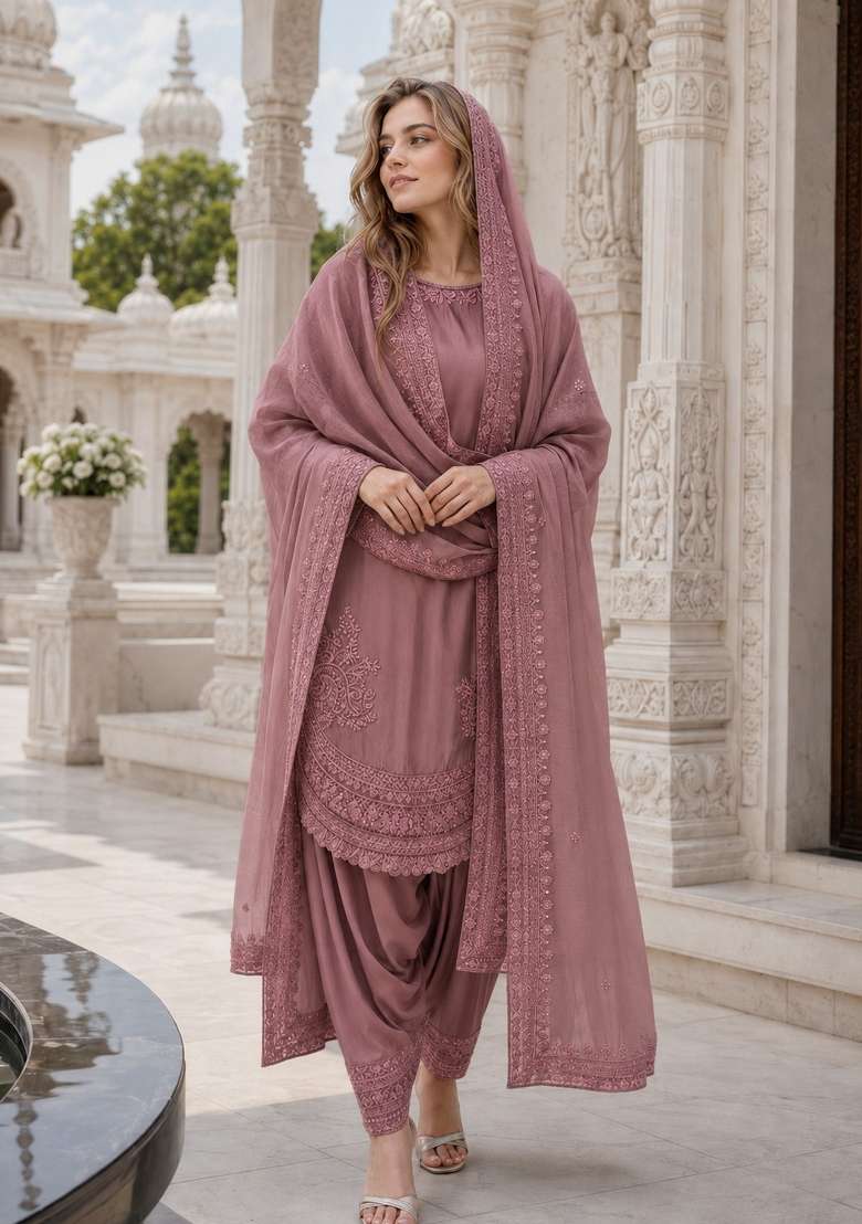 Pink Embroidery Crepe Kurta Set - Indya