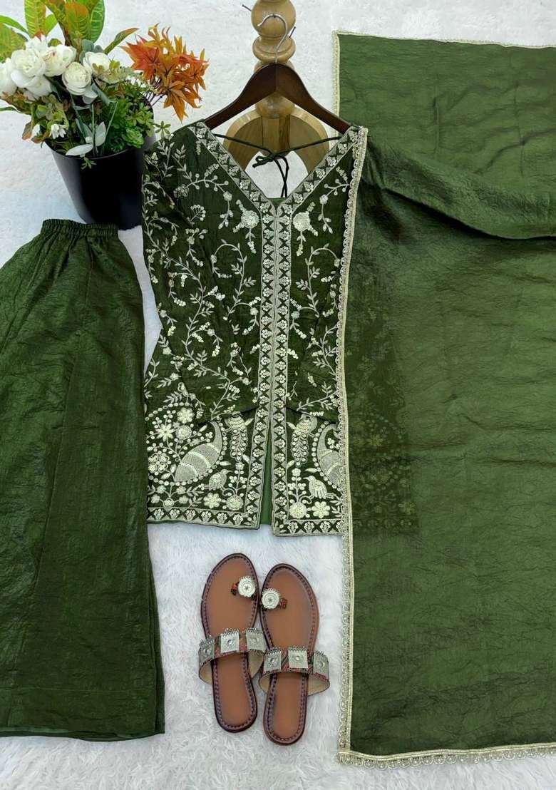 Dark Green Embroidery Silk Kurta Set - Indya