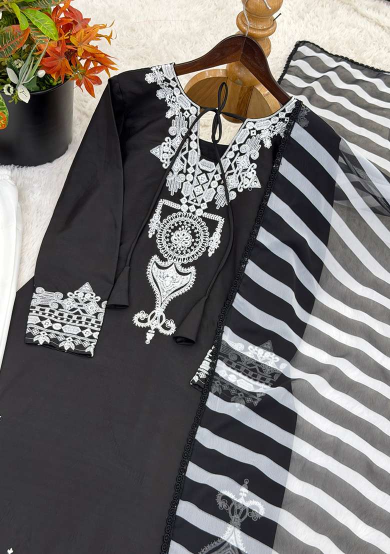 Black Embroidery Crepe Kurta Set - Indya