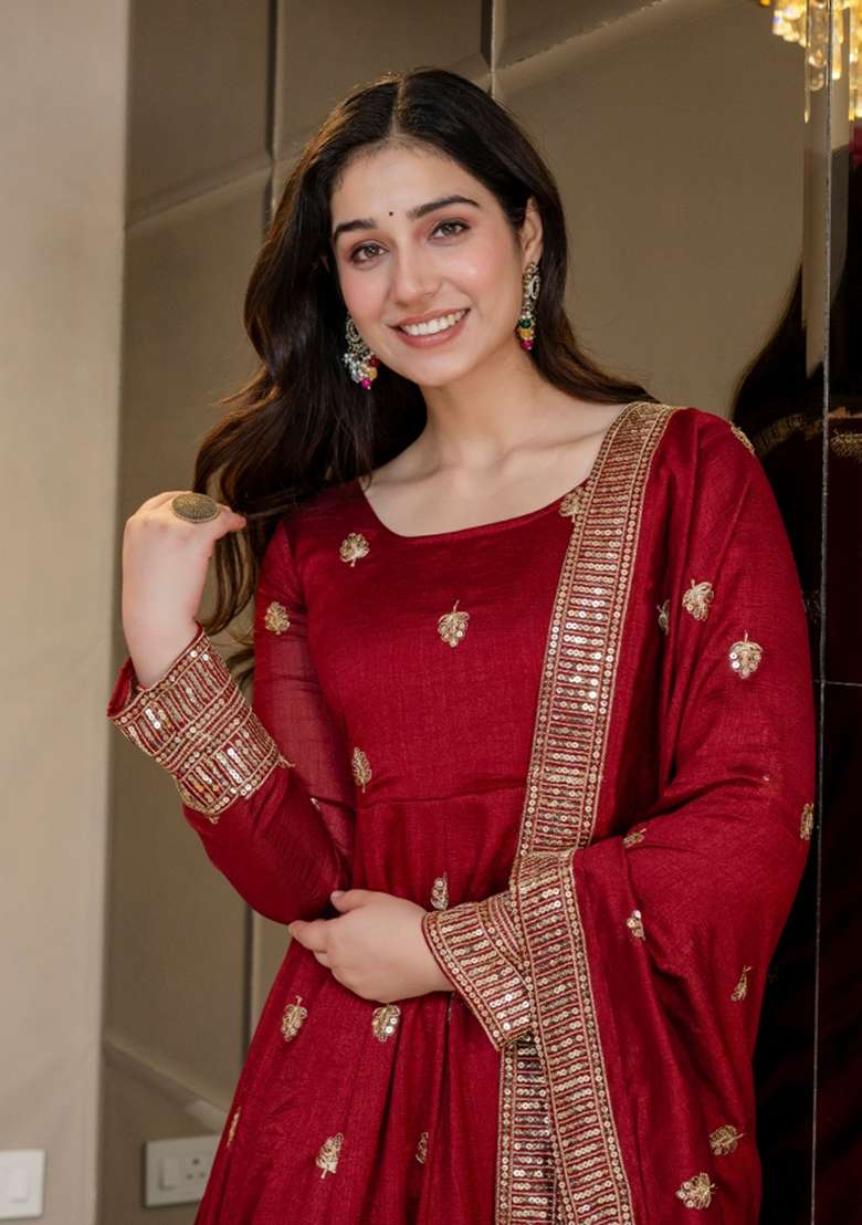 Red Embroidered Silk Kurta Set - Indya