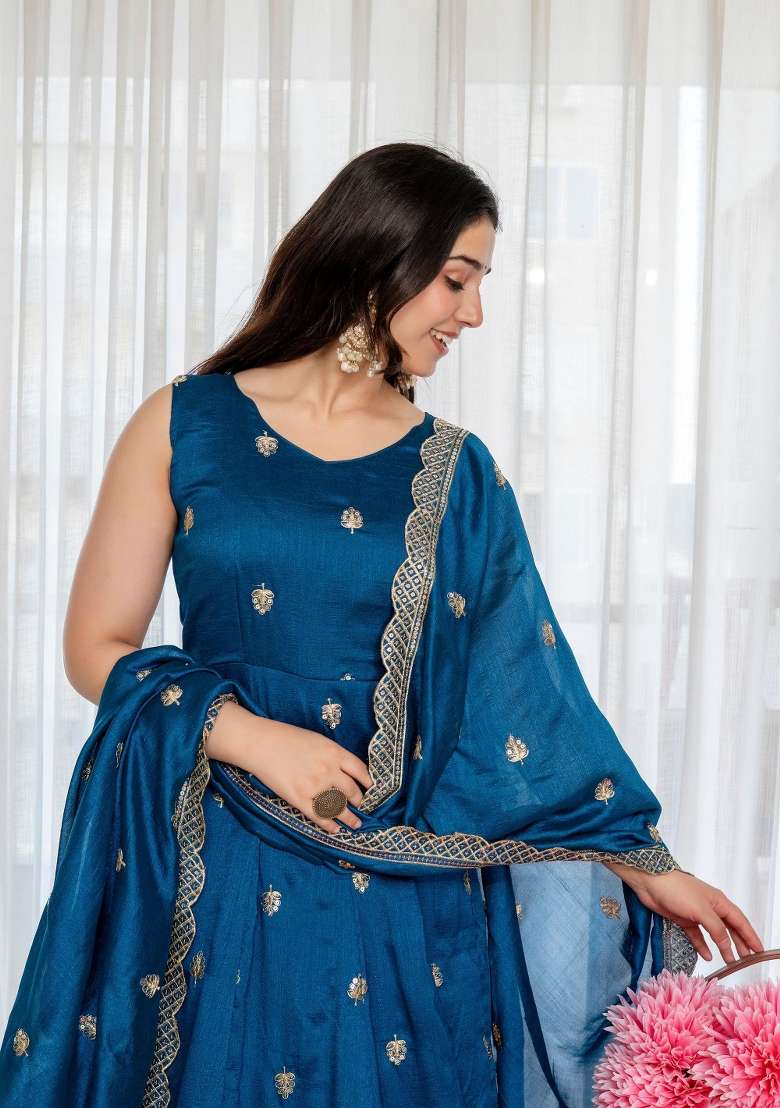 Blue Embroidered Silk Kurta Set - Indya