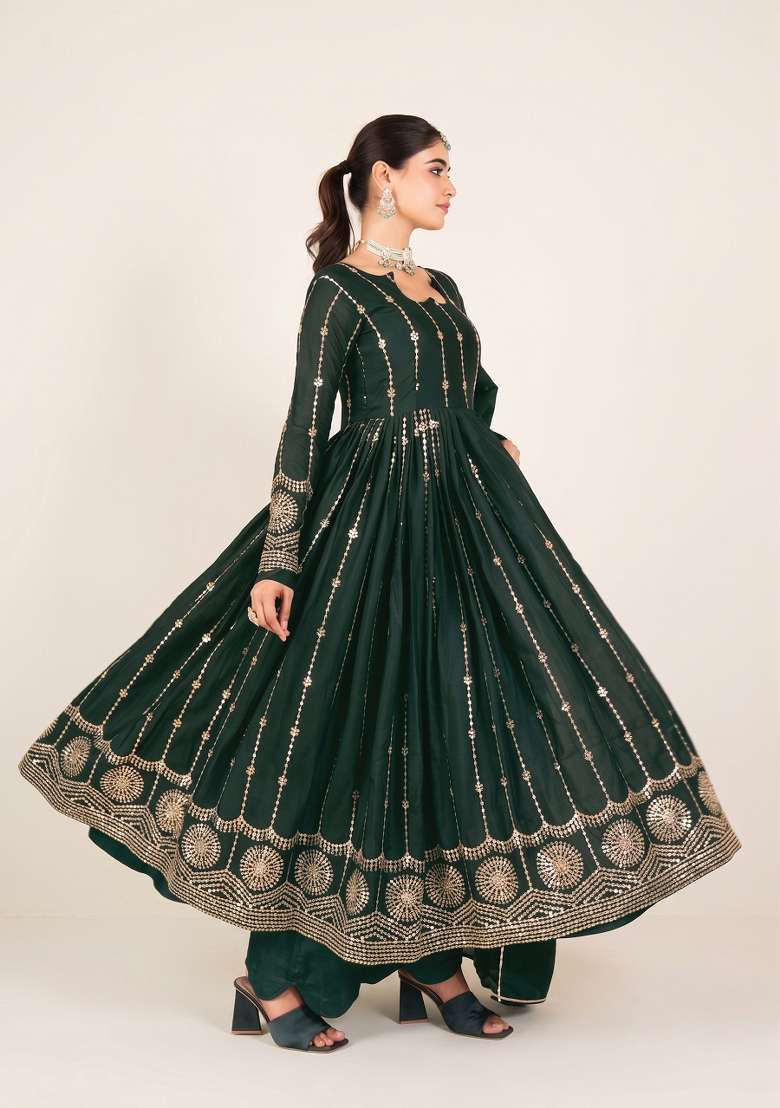 Green Embroidered Georgette Kurta Set - Indya