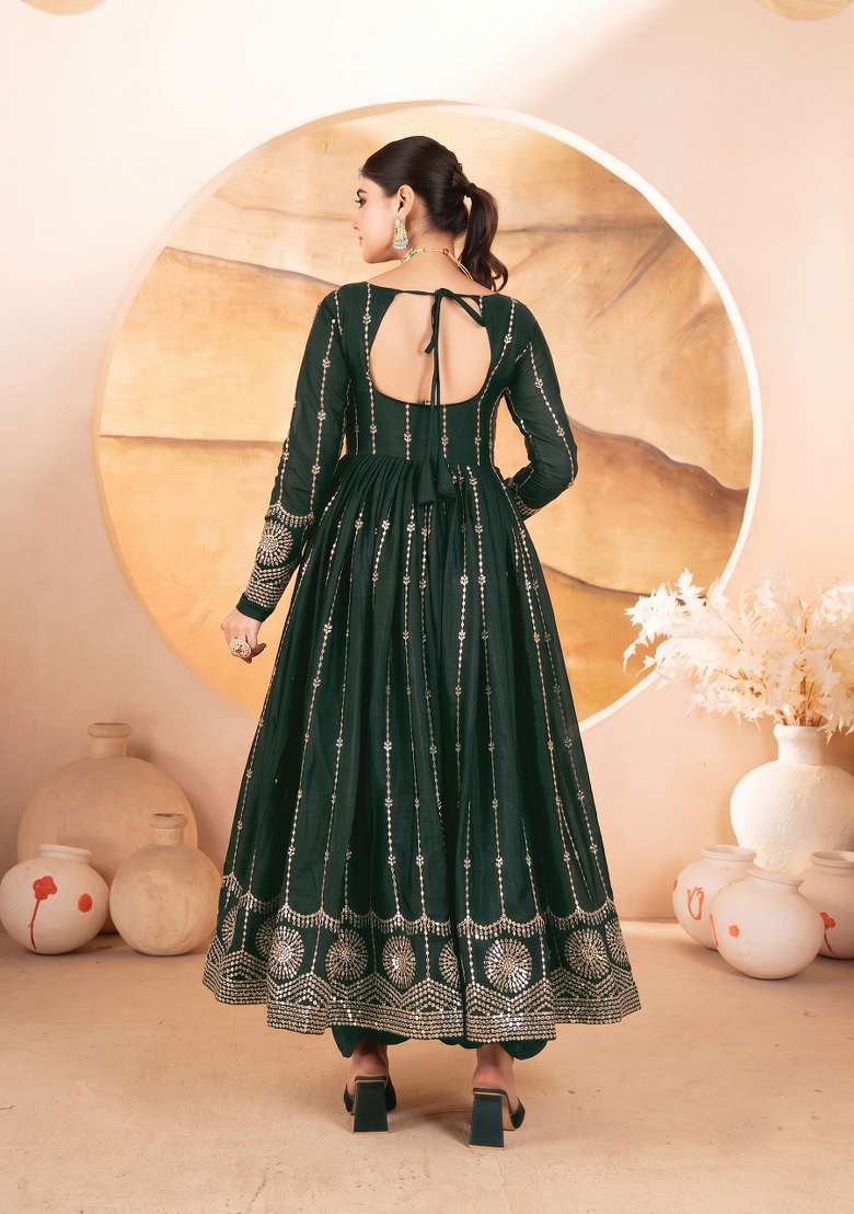 Green Embroidered Georgette Kurta Set - Indya