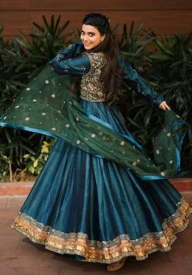 Rama Embroidery Silk Gown Set