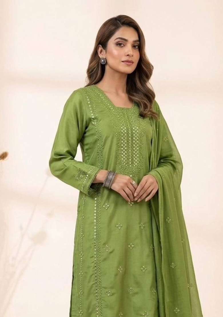 Green Embroidery Roman Glass Kurta Set - Indya